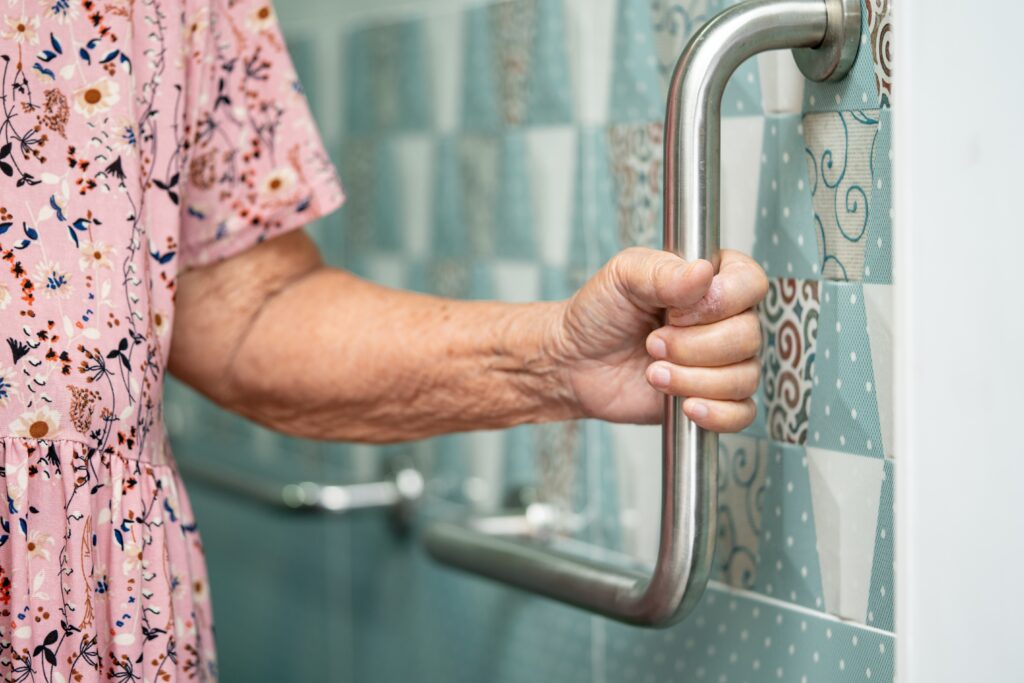 bathroom remodel for seniors