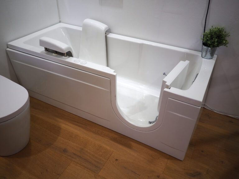 The Importance of Safety Features in Your New Walk-In Bathtub