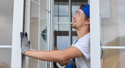 window repair expert checks plastic