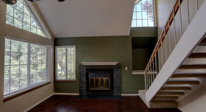 vacant family room in contemporary home appointment with clerestory windows