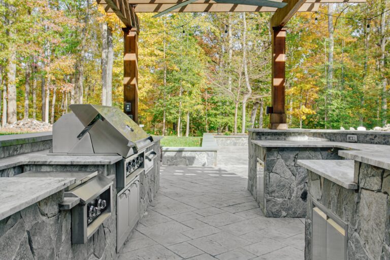 Guide to Building an Outdoor Kitchen