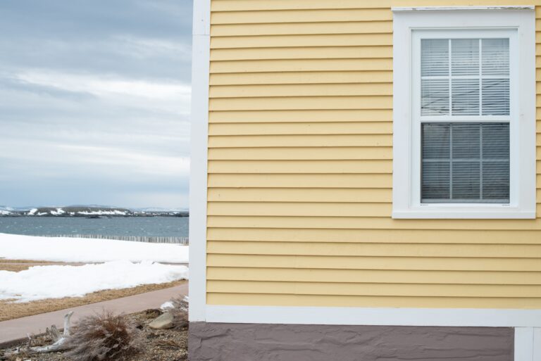 Preventing Ice and Moisture Problems With Siding